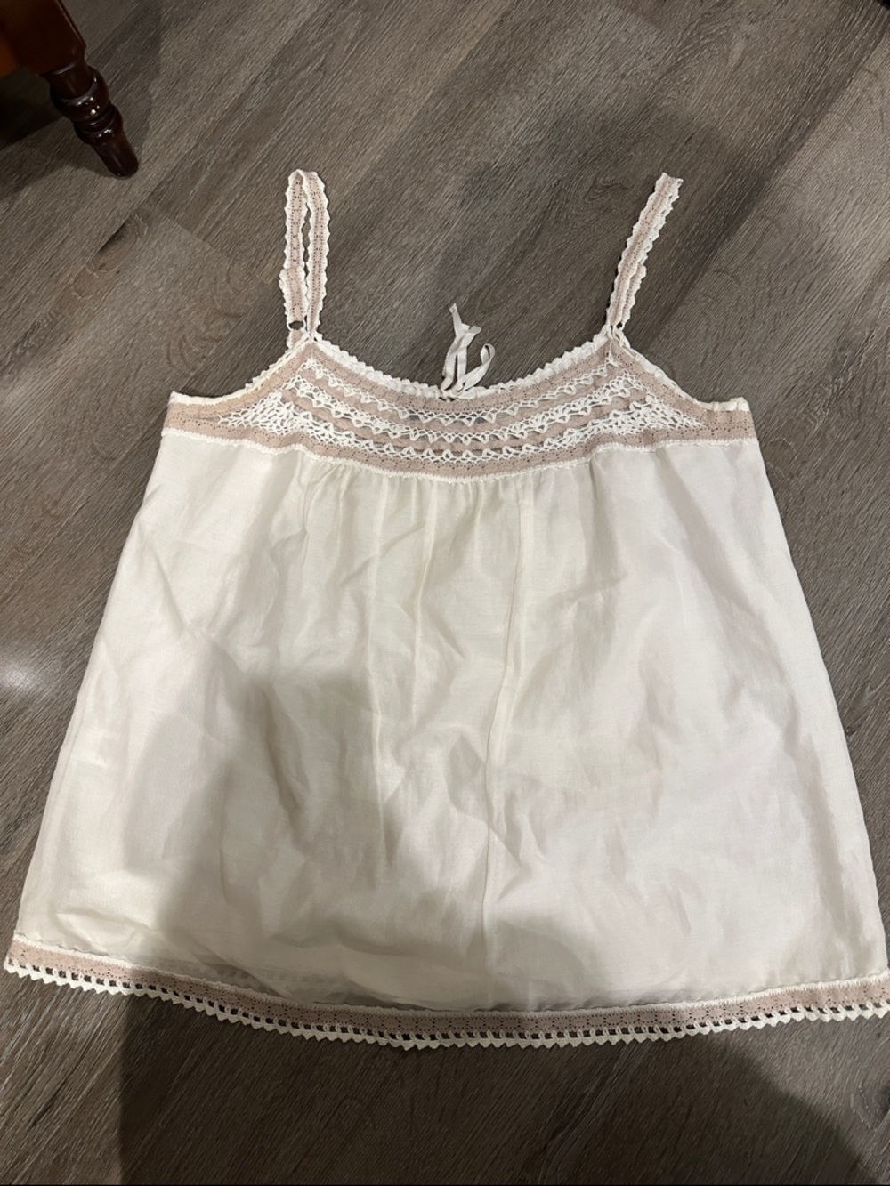 BCBGMaxAzria Ivory Lace Cami with Blush Undertone